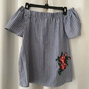 Off the shoulder seersucker summer shirt